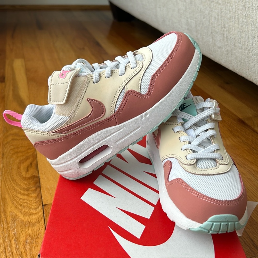 Air Max 1 EZ